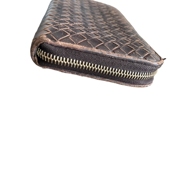 Bottega Veneta Intrecciato Leather Wallet - Picture 3 of 12